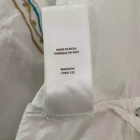 BeachLunchLounge White V-Neck Boho‎ Embroidered Popover Top - Picture 7 of 7